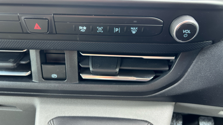 Ford Transit Custom 300 L2 Diesel Fwd 2.0 EcoBlue 136ps H1 Van Limited